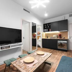 https://elle.hotels-of-thessaloniki.com