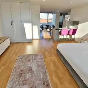 https://lotus-apartments.vienna-besthotels.com