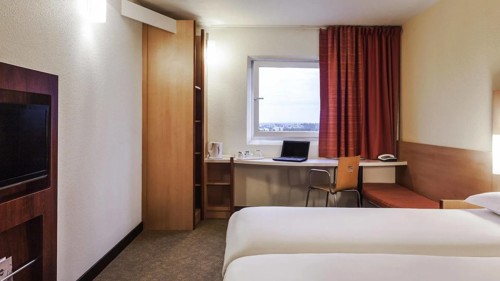 Ibis London Excel-Docklands Hotel